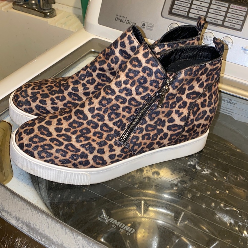 Soda cheetah ankle boots size 11